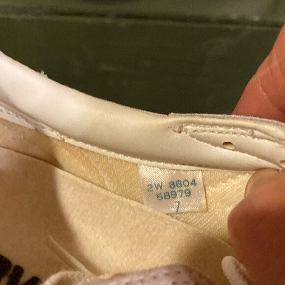 Vintage Converse NEVER WORN - Picture 5 of 13